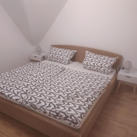 Fewo Apfelbaum Saarbruecken Ngoại thất bức ảnh